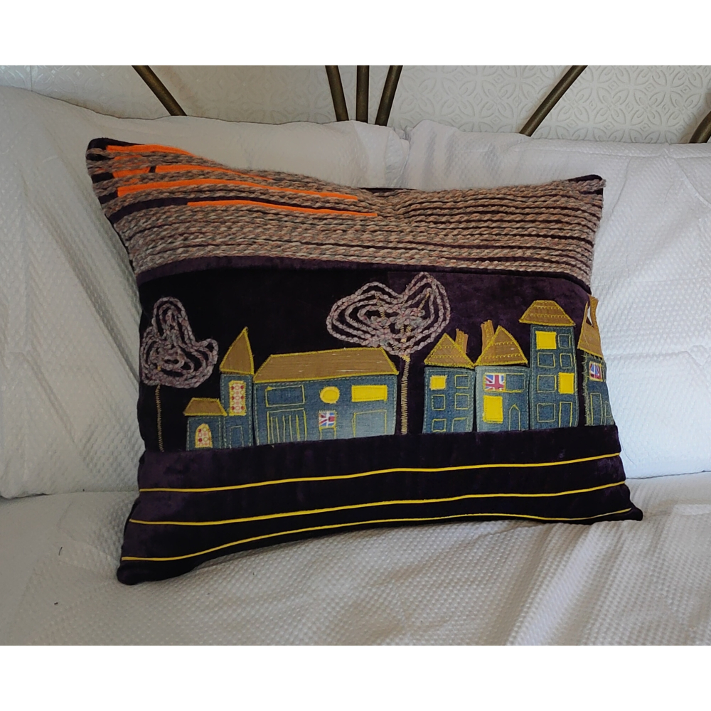 Free motion embroidery cushion – country village