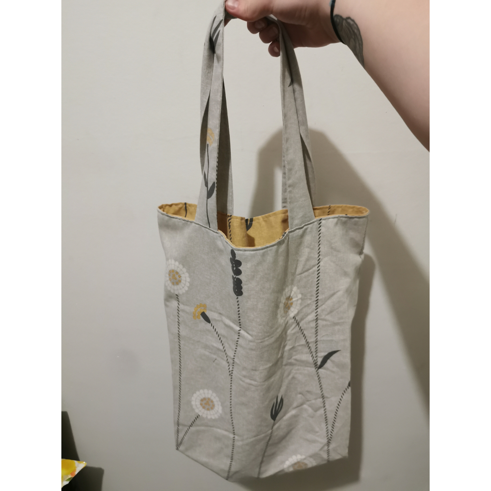Shopping bag