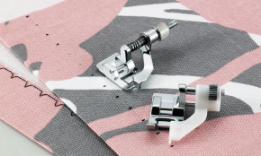 Brother | Blind Stitch Foot 5mm – Vertical |  F018N |