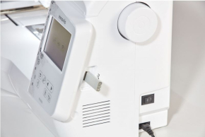 Brother Innov-Is NV880E Embroidery Machine