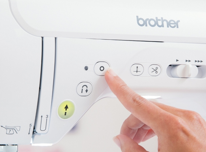 Brother Innov-Is F420 Sewing and Quilting Machine