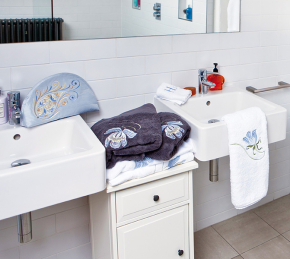 Brother Innov-Is V3LE Embroidery Machine