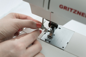 Gritzner Tipmatic 6122 IDT Heavy Duty Sewing Machine