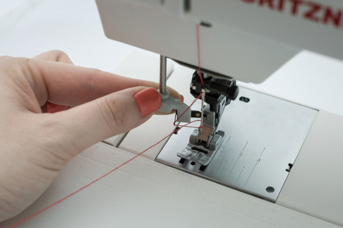 Gritzner Tipmatic 6122 IDT Heavy Duty Sewing Machine