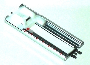 Elna 200123006 | 2006 Sliding Buttonhole Foot (Cat B)